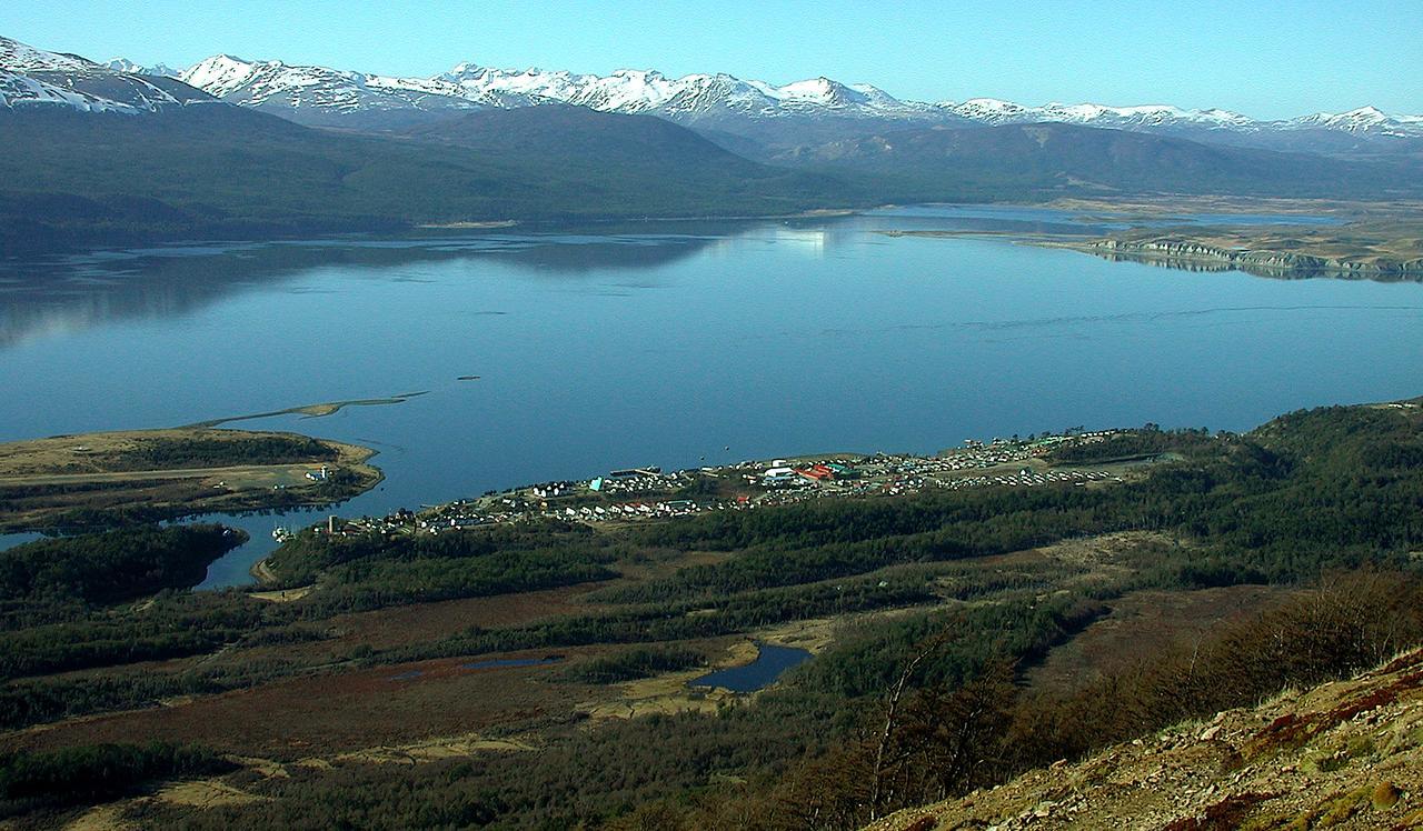 Hotel Fiofio Spa Puerto Williams Exterior photo